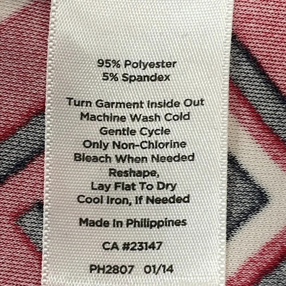 NWOT Talbots Petites 3/4 Sleeve Stretch Shift Dress Red Black White Print LP - Picture 14 of 16